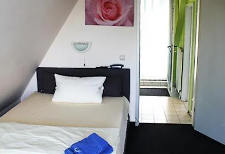 Apartment-hotel-dahlem Hotel apartamentowy 2*