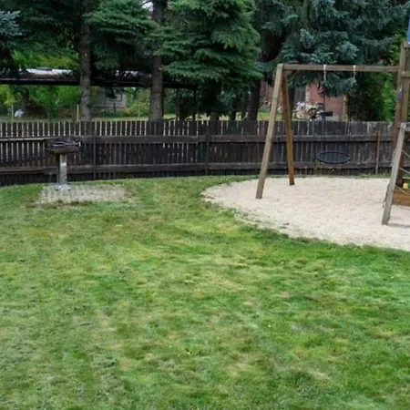 Ferienhaus Strandhaus Sonnenseite Rechts, Nur 100M Vom Senftenberger See بيت للعطل