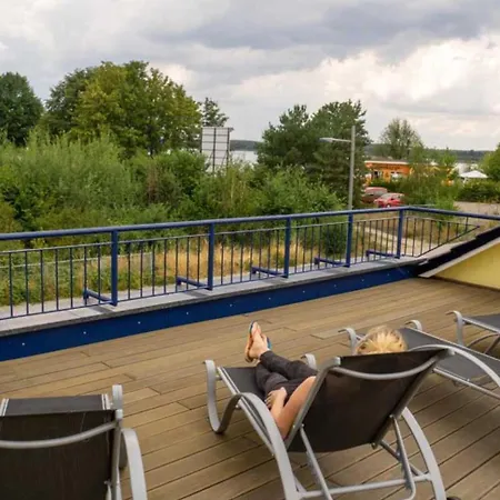 Ferienhaus Strandhaus Sonnenseite Rechts, Nur 100M Vom Senftenberger See بيت للعطل سنفتنبرغ