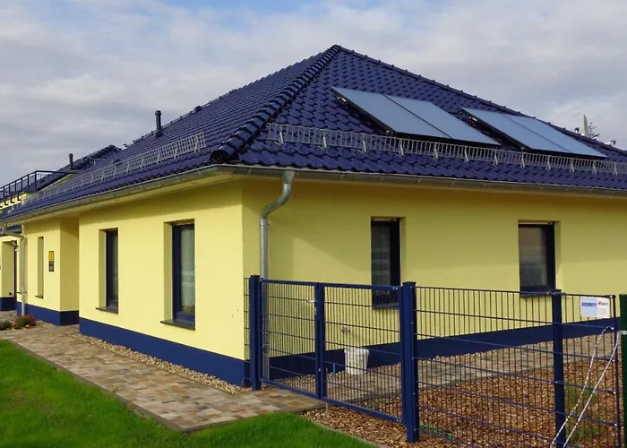 Strandhaus Sonnenseite Rechts, Nur 100m Vom Senftenberger Senftenberg