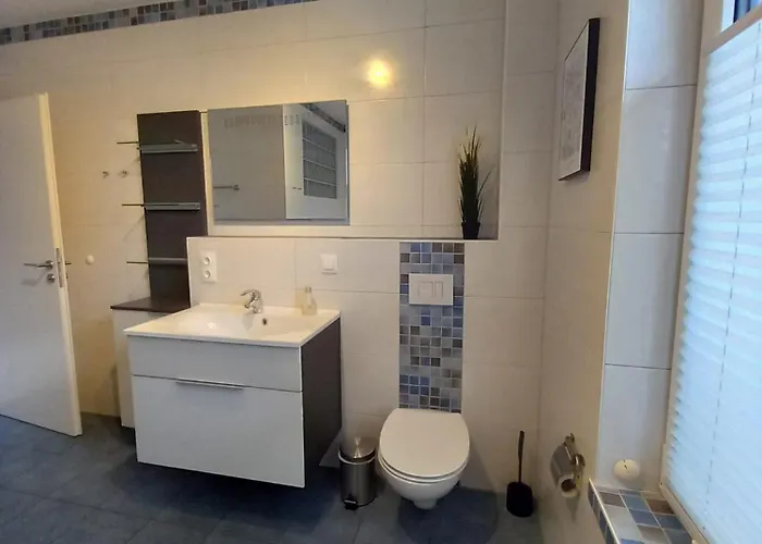 Strandhaus Sonnenseite Rechts, Nur 100m Vom Senftenberger