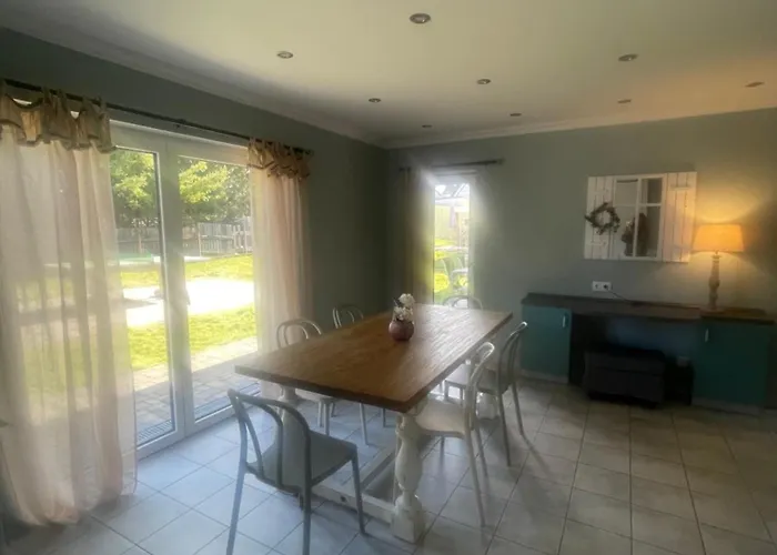 Strandhaus Sonnenseite Rechts, Nur 100m Vom Senftenberger Dom wakacyjny